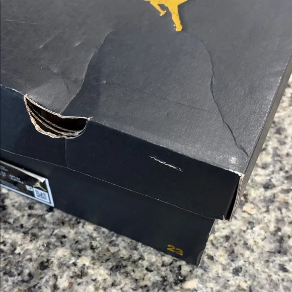 Nike Kids Sneakers - Red and Cream - Picture 16 of 16